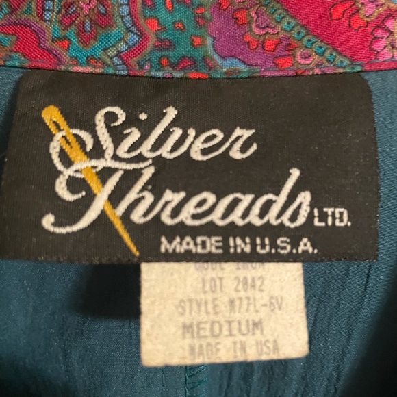 Silver Thread • Medium • Burgundy/Green/Gold • Paisley Designs • Track Suit - Picture 10 of 12